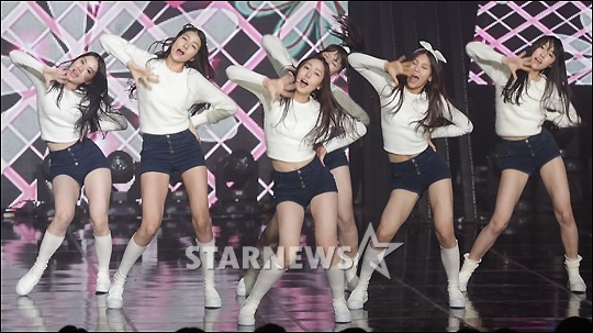 여자친구 단체 핫팬츠 | 인스티즈