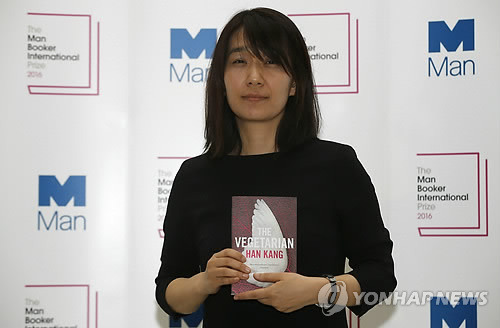 영국 권위의 문학상 인터내셔널 부커상이 올해 10주년을 맞아 실시한 독자 투표에서 뽑은 최고 수상작 | 인스티즈