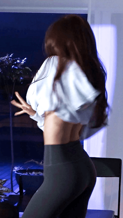 설윤 레깅스 핏 | 인스티즈