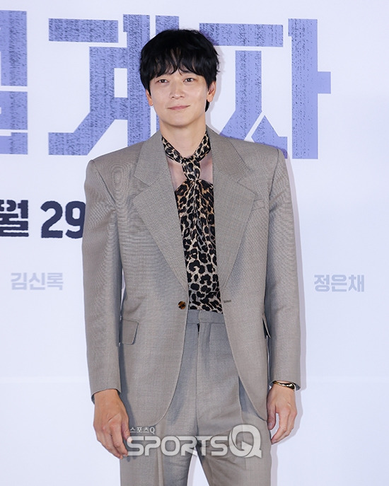 영화 제작발표회 할때마다 여시 핫플이었던 강동원 | 인스티즈