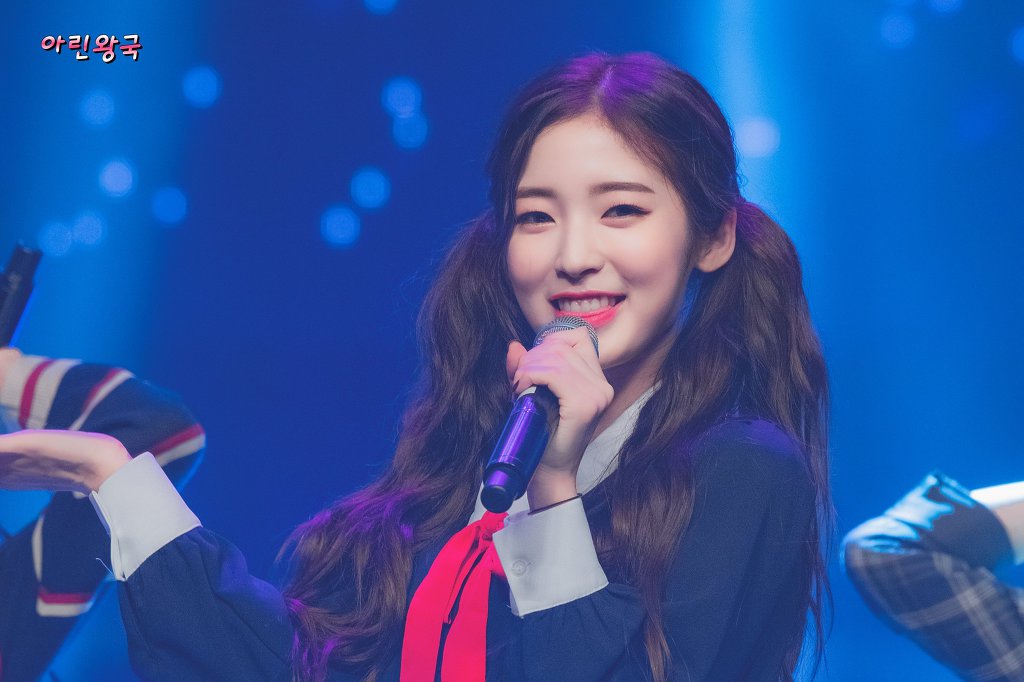 의외로 청순한 오마이걸 아린이.jpgif | 인스티즈