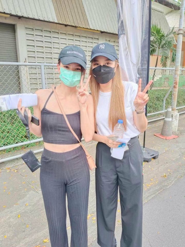 블랙핑크 태국콘 끝내주게 즐기고온 태국 여배우들.jpg | 인스티즈