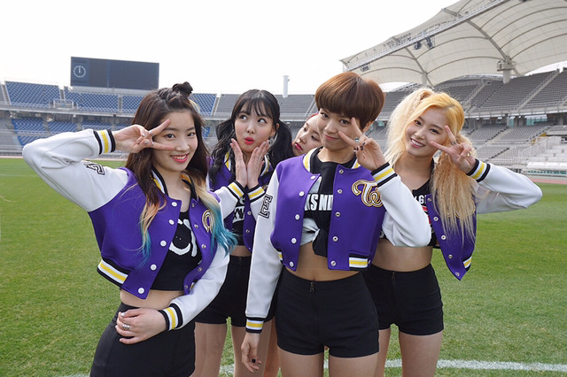 트와이스 CHEER UP 비하인드 23p | 인스티즈