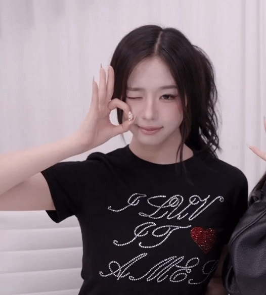 에겐력 상당한 김채연.gif | 인스티즈