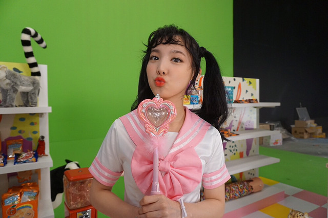 트와이스 CHEER UP 비하인드 23p | 인스티즈