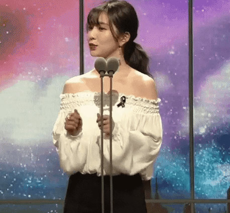 [레드벨벳] 연예대상 시상식에 머리핀 달고 나온 아이린 | 인스티즈