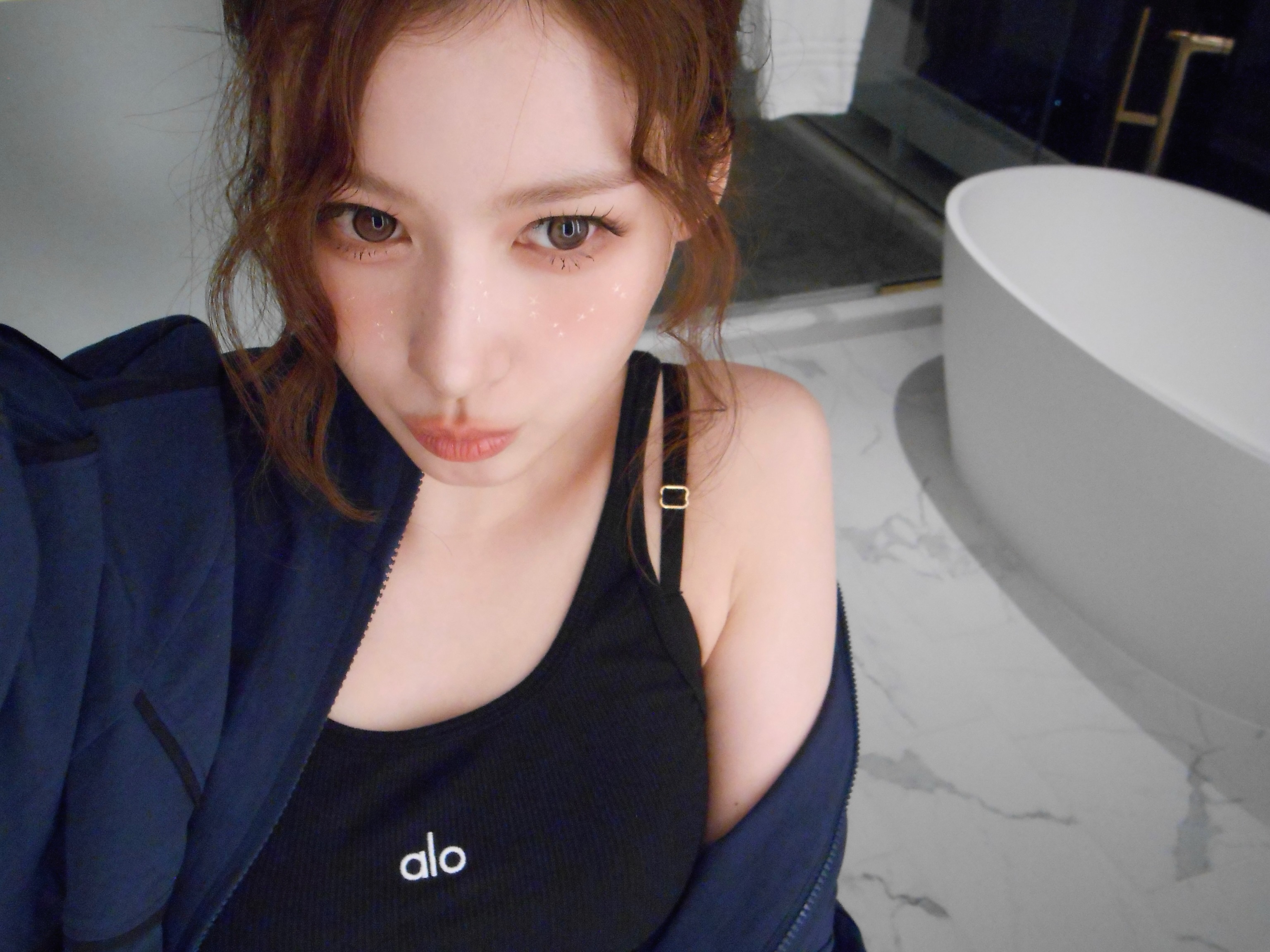 30살 터와이스 사나 근황..jpgif | 인스티즈