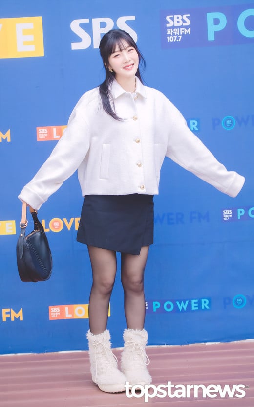레드벨벳 조이 동물농장 출근 패션 | 인스티즈