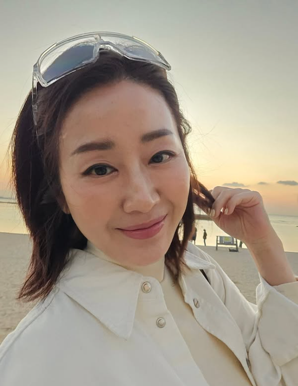 '사람 죽었는데···' 방송인 김경화, 대체 급식에 불만 토로···여론은 '싸늘'[스경X이슈] | 인스티즈