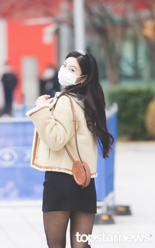 레드벨벳 조이 동물농장 출근 패션 | 인스티즈