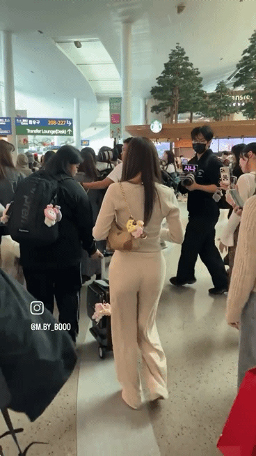 30살 터와이스 사나 근황..jpgif | 인스티즈