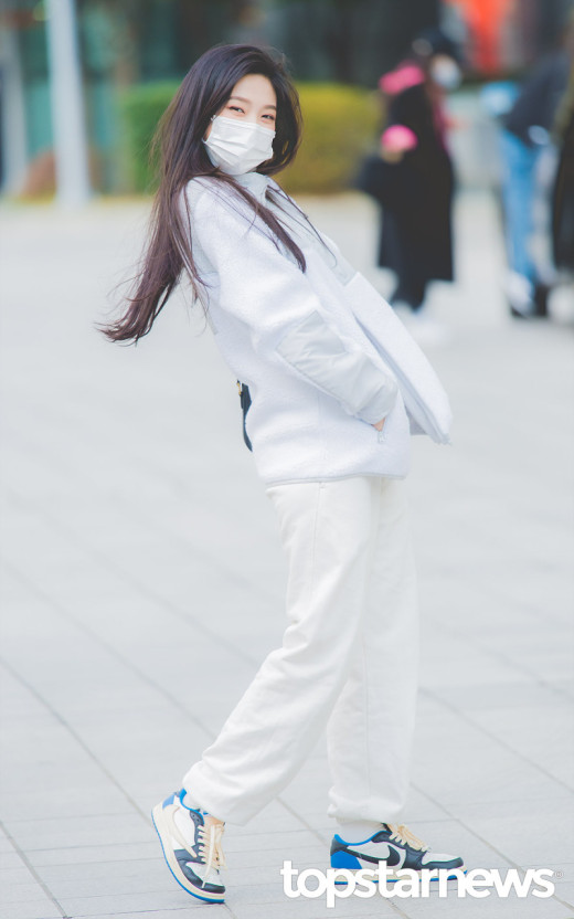 레드벨벳 조이 동물농장 출근 패션 | 인스티즈