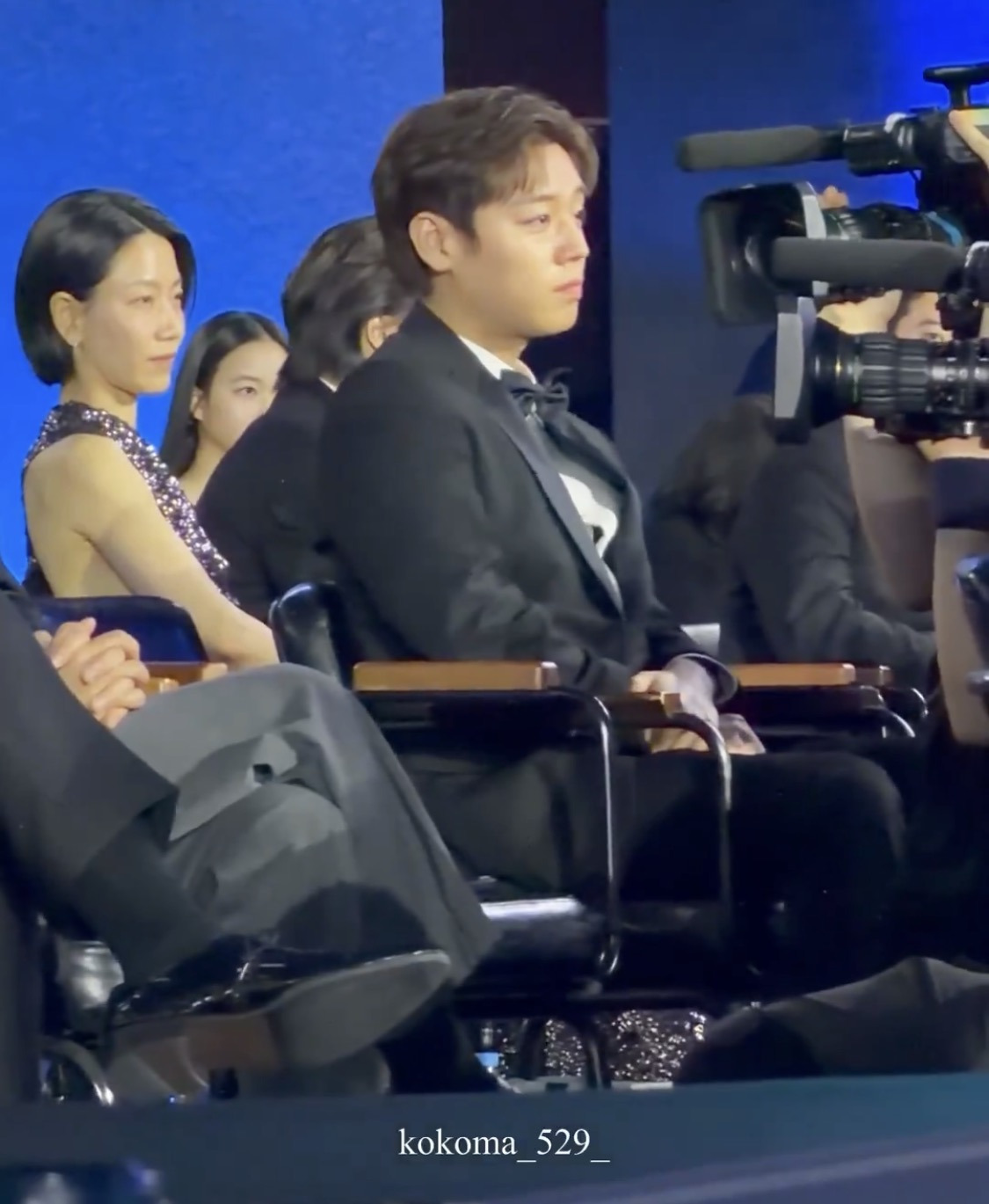 시상식에서 관객석 배우들 찍는 카메라 현실 체감 | 인스티즈