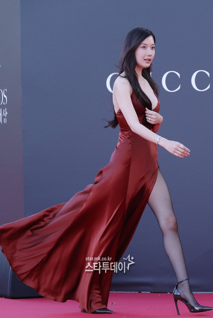 백상 문가영 드레스 .jpgif | 인스티즈