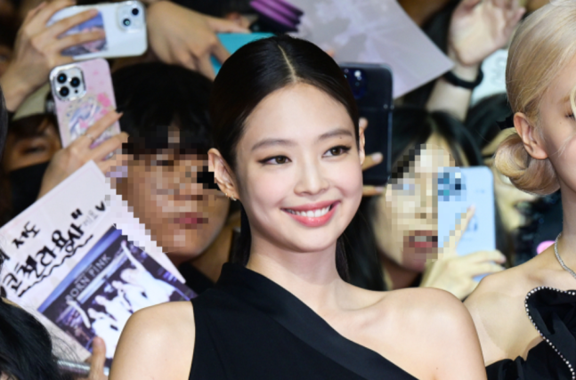 블랙핑크 제니, 엔터社 창업 2년 만에 정산금 240억 '대박' | 인스티즈