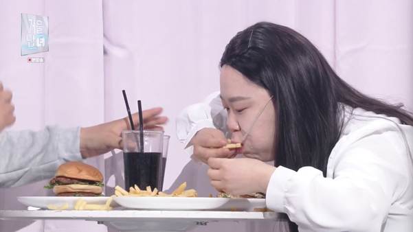 감튀 욕심을 낸 남자의 최후.jpg | 인스티즈
