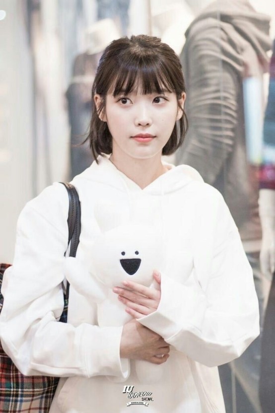 거의 반반으로 갈린다는 아이유 단발vs장발 | 인스티즈