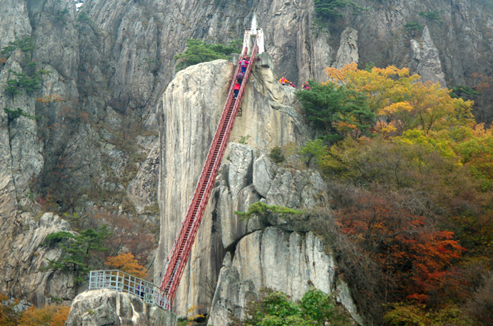한번쯤 가볼만 하다는 대둔산 삼선계단 | 인스티즈