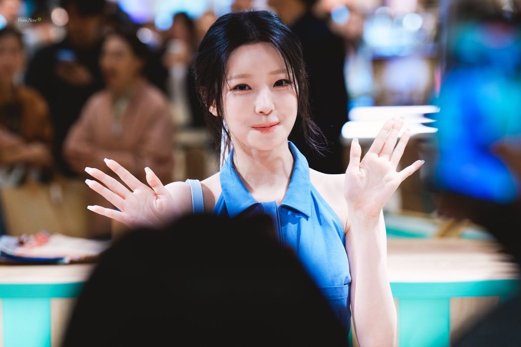 청순함의 정석 그 자체인 후로미스나인 백지헌.jpg | 인스티즈