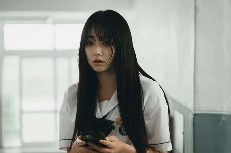 기리고 본 사람들은 놀랐던 한 여배우 정체…jpg | 인스티즈