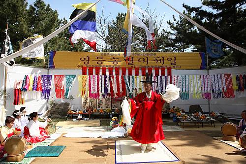 파묘를 보고 궁금해져서 쓰는 제주의 무속신앙 | 인스티즈