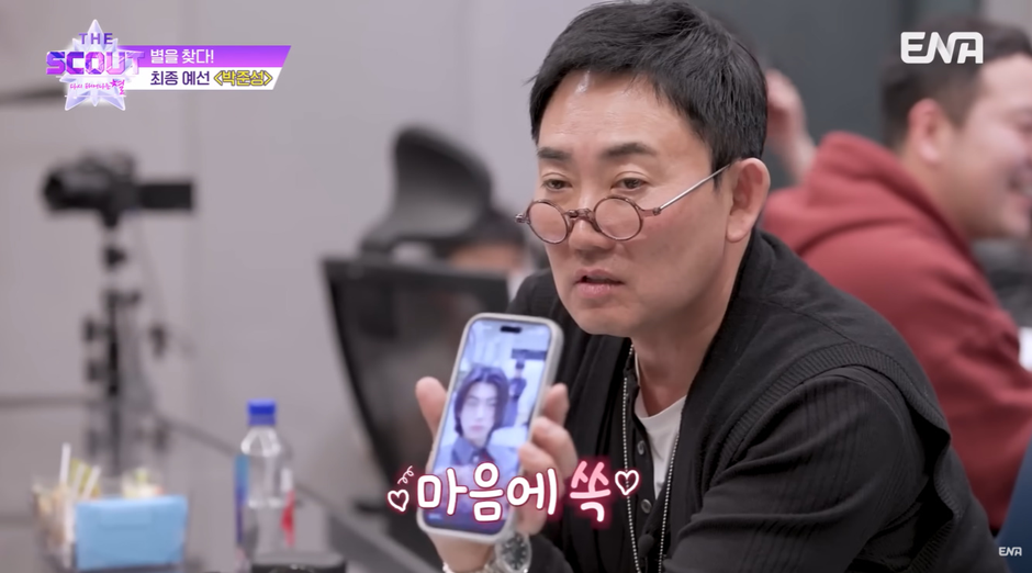 어울리기 쉽지 않다는 장발이 찰떡이라고 평가받은 남자.jpg | 인스티즈