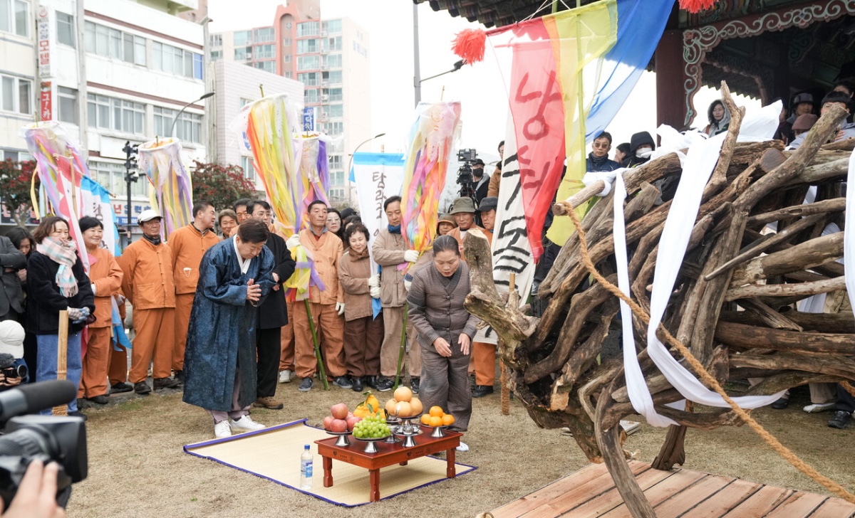 파묘를 보고 궁금해져서 쓰는 제주의 무속신앙 | 인스티즈