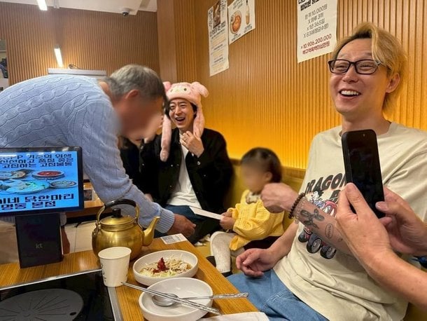'은퇴 번복' 박유천, 빈약한 머리숱→초췌해진 비주얼…2살 조카 육아 근황 | 인스티즈