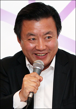 큰아빠는 ㅇ이렇게 작은아빠는 0 이렇게 생긴거같은 달글 | 인스티즈