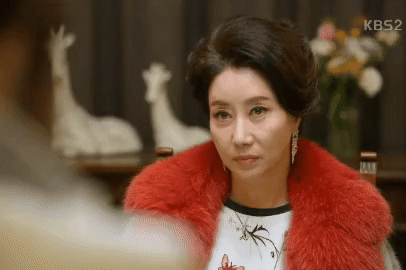 상견례 가는데 코디로 고민하는 엄마.jpgif | 인스티즈