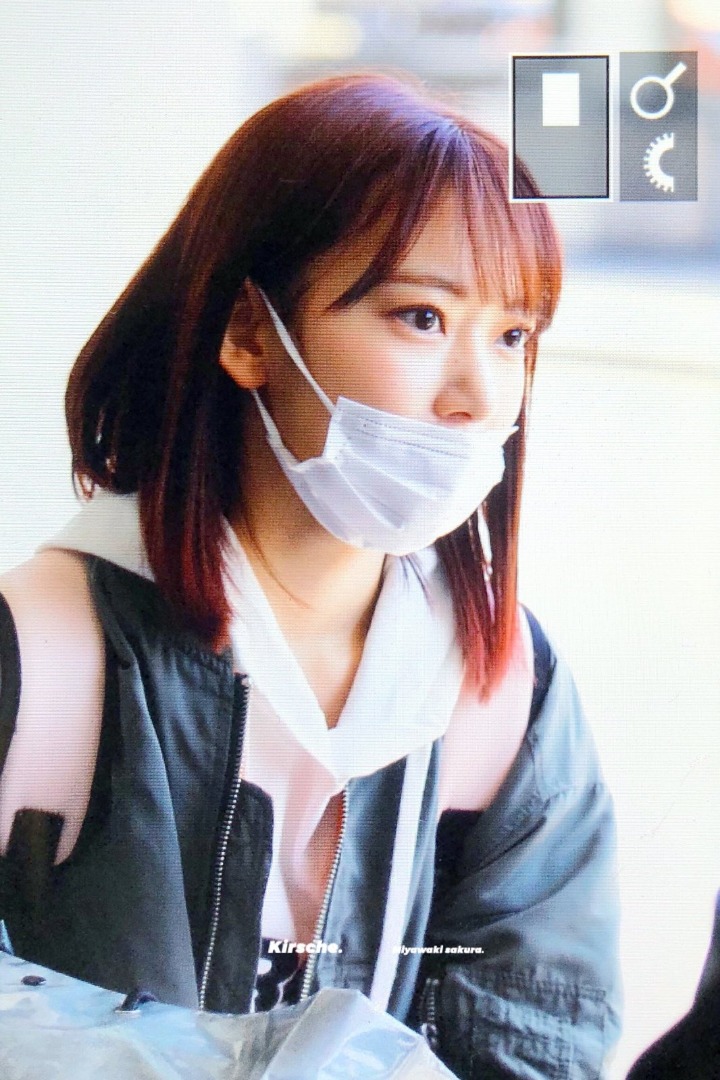 프듀48로 재입국하는 미야와키 사쿠라 공항사진 | 인스티즈