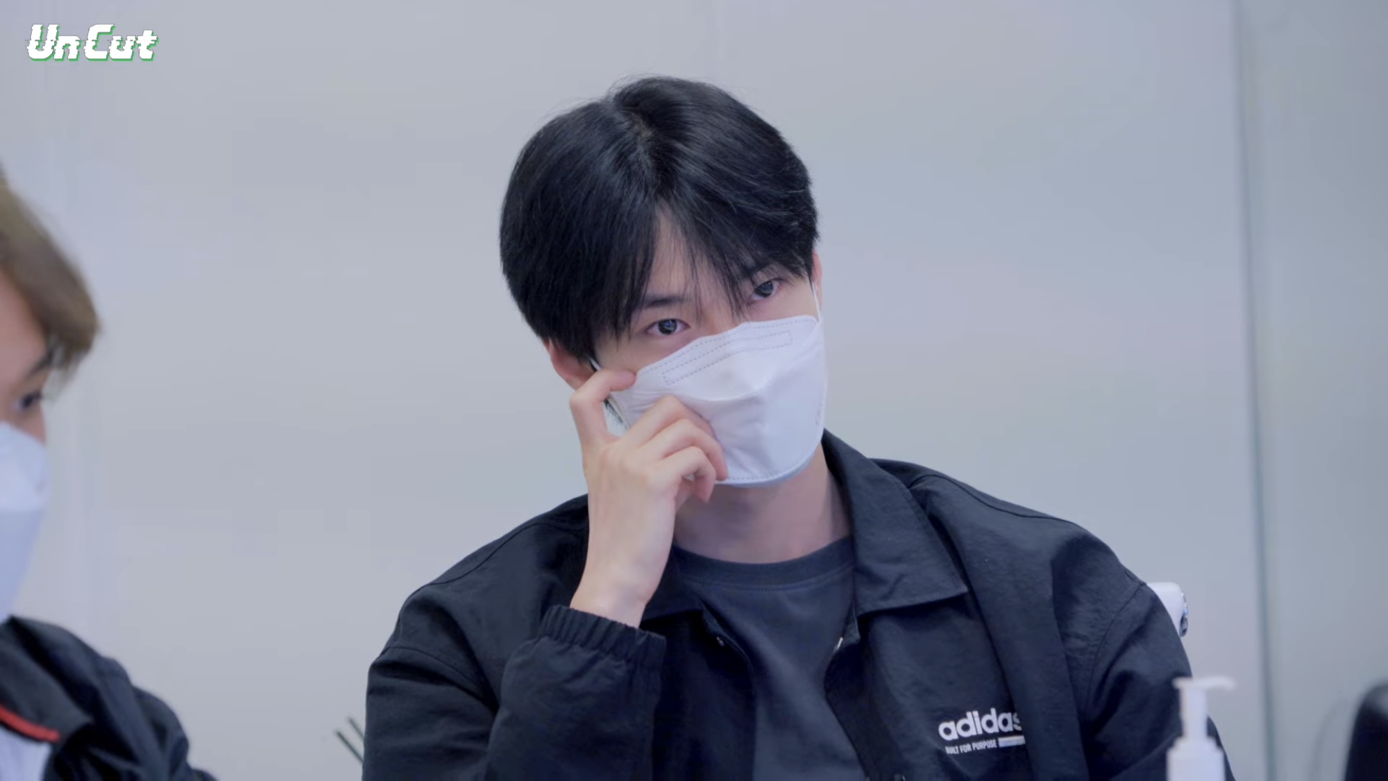sticker 데모곡 듣고 표정관리 실패해버린 nct127 | 인스티즈