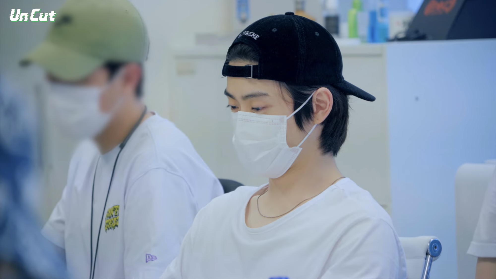 sticker 데모곡 듣고 표정관리 실패해버린 nct127 | 인스티즈