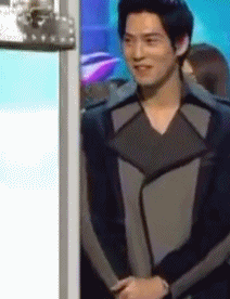 155cm 여돌 번쩍 안아올려주는 176cm 여돌.gif | 인스티즈