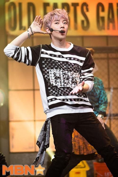 기생오라비 사건이후 피나는 관리를 한듯한 우리집 준호 | 인스티즈