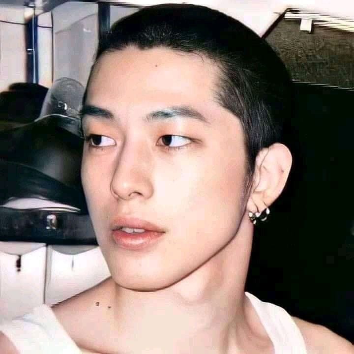 한때 강백호 실사판이라고 난리 났었던 중국 모델 | 인스티즈