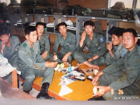 옛날 군대 사진보고 충격받음 | 인스티즈