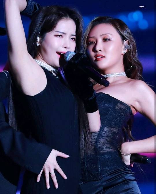 솔라 겨드랑이.jpg | 인스티즈