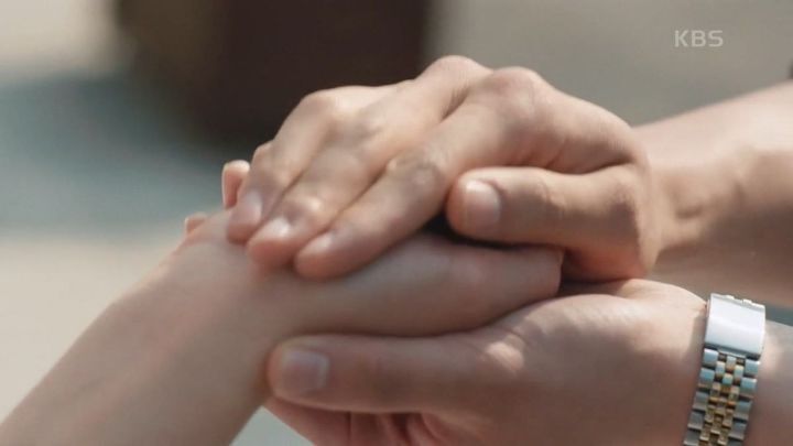 클리셰라 더 설레는 오월의 청춘.gif | 인스티즈