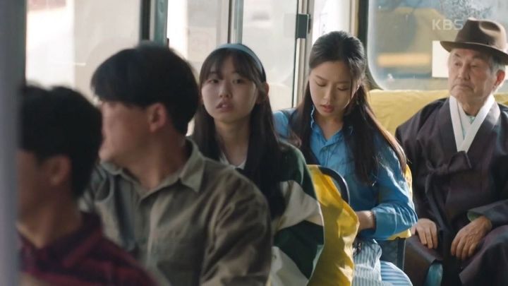 클리셰라 더 설레는 오월의 청춘.gif | 인스티즈
