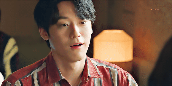 클리셰라 더 설레는 오월의 청춘.gif | 인스티즈