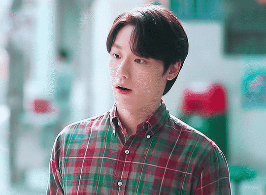 클리셰라 더 설레는 오월의 청춘.gif | 인스티즈