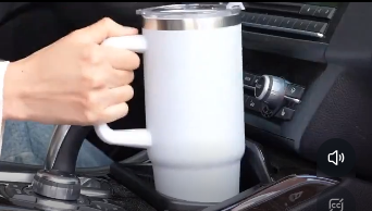 다이소 900ml, 1.2L 대용량 텀블러 출시 예정.jpg | 인스티즈
