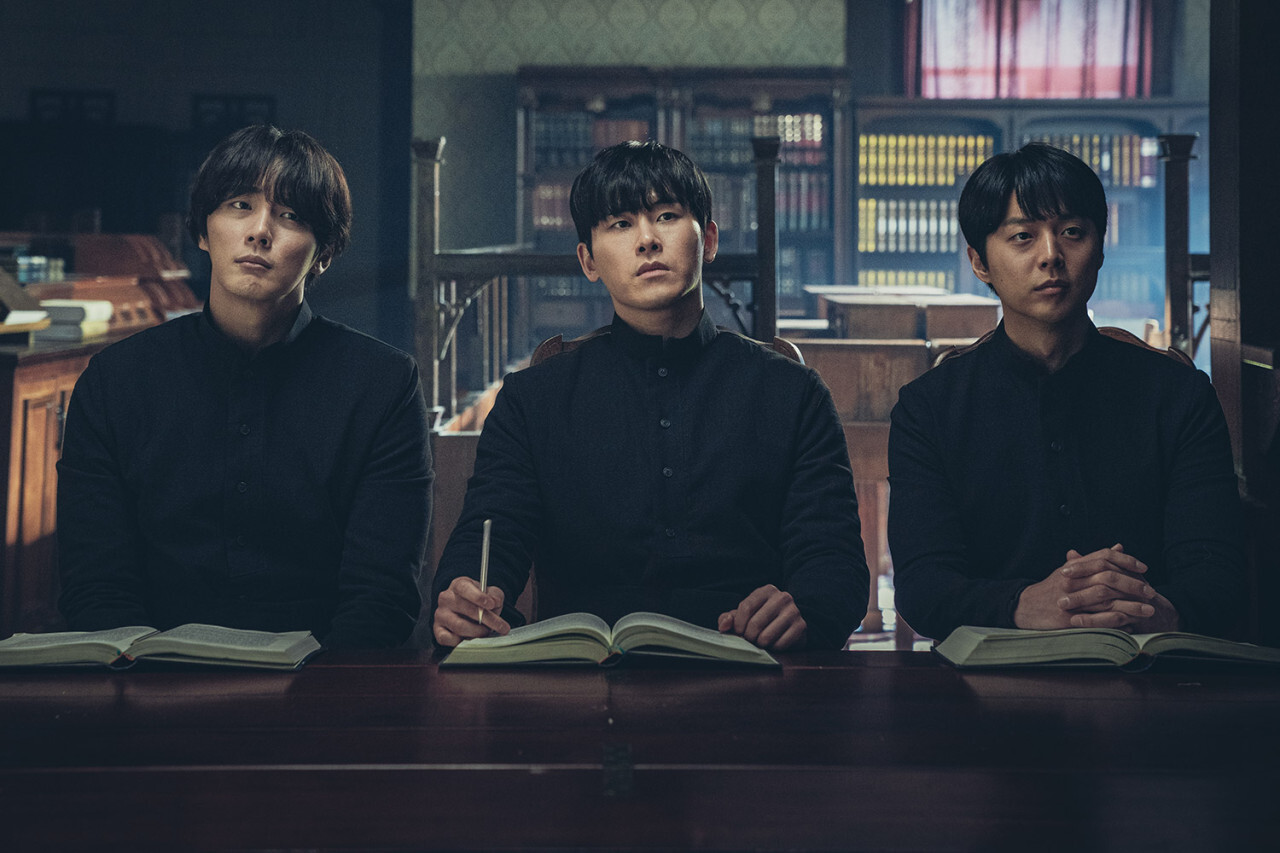 사극에서 남배우가 상투 머리 고증 안 지키면 찐으로 벌어지는 일.jpg | 인스티즈