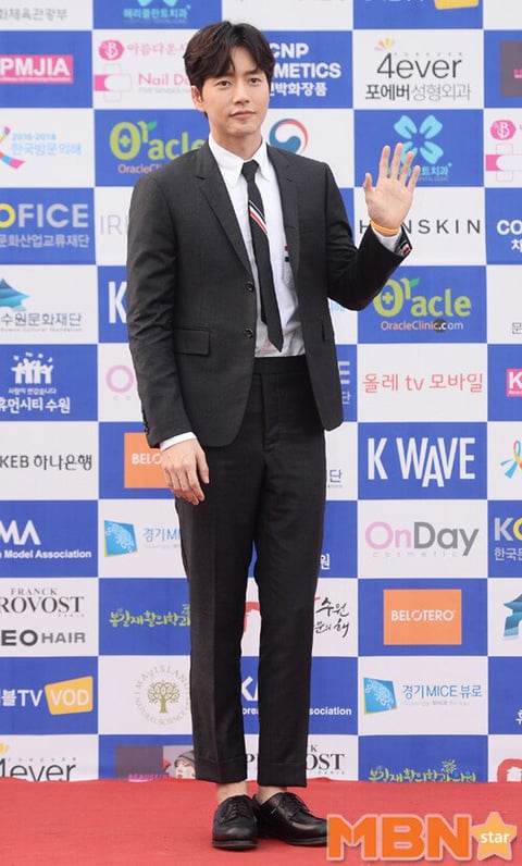 톰브라운이 원래 추구하는 핏 | 인스티즈