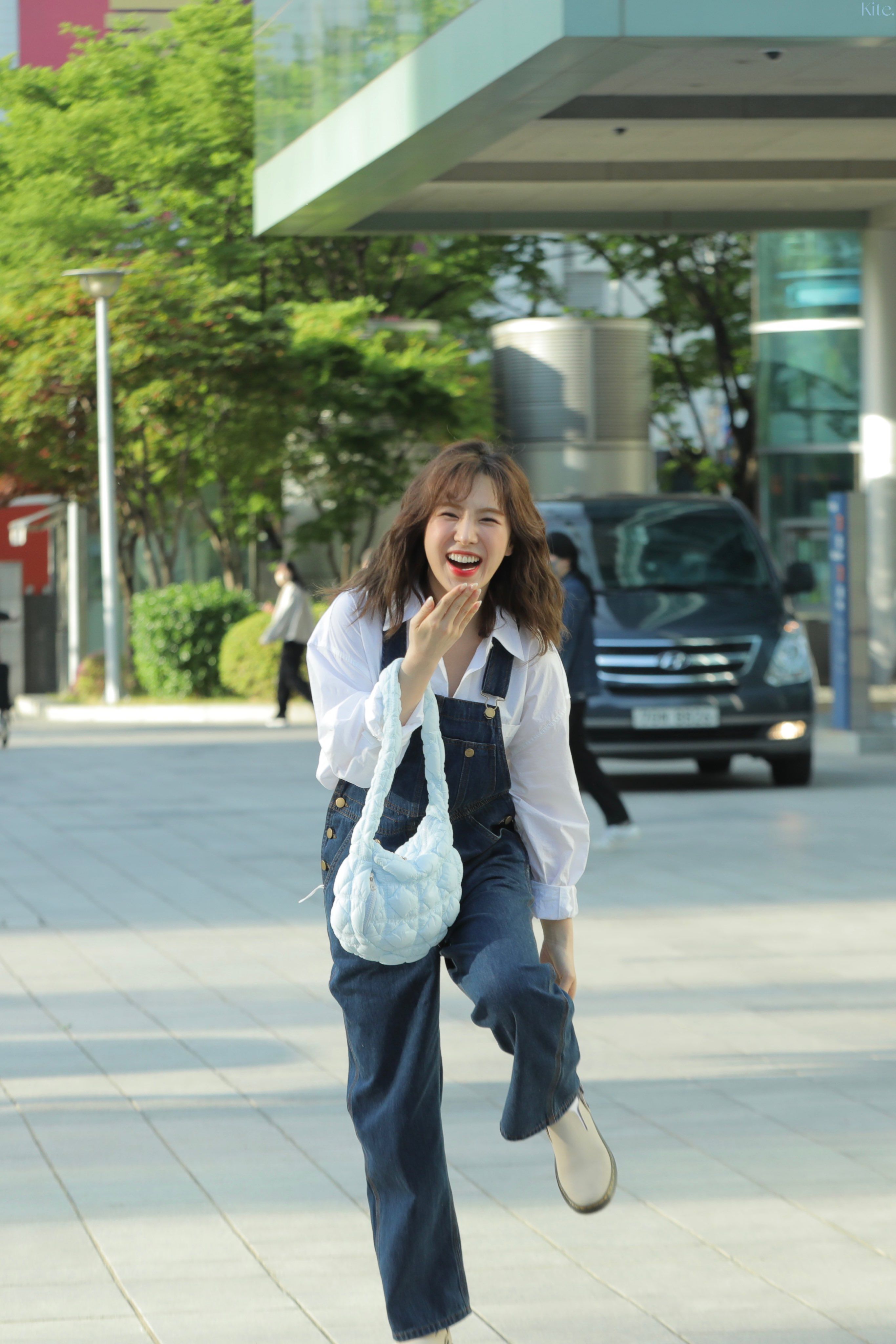 무슨 옷 입을지 모르겠으면 웬디 출근길 보면 됨 | 인스티즈