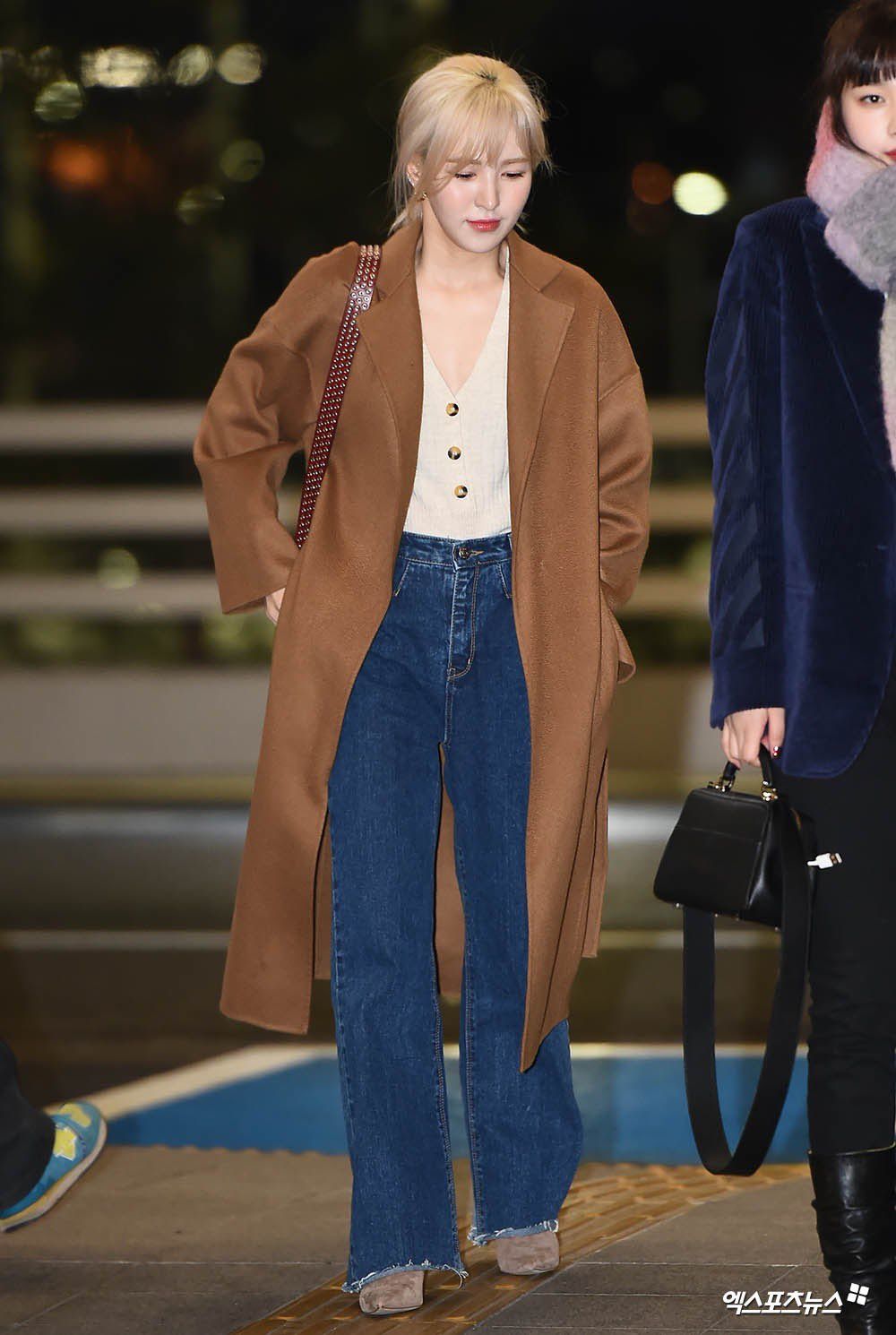 무슨 옷 입을지 모르겠으면 웬디 출근길 보면 됨 | 인스티즈