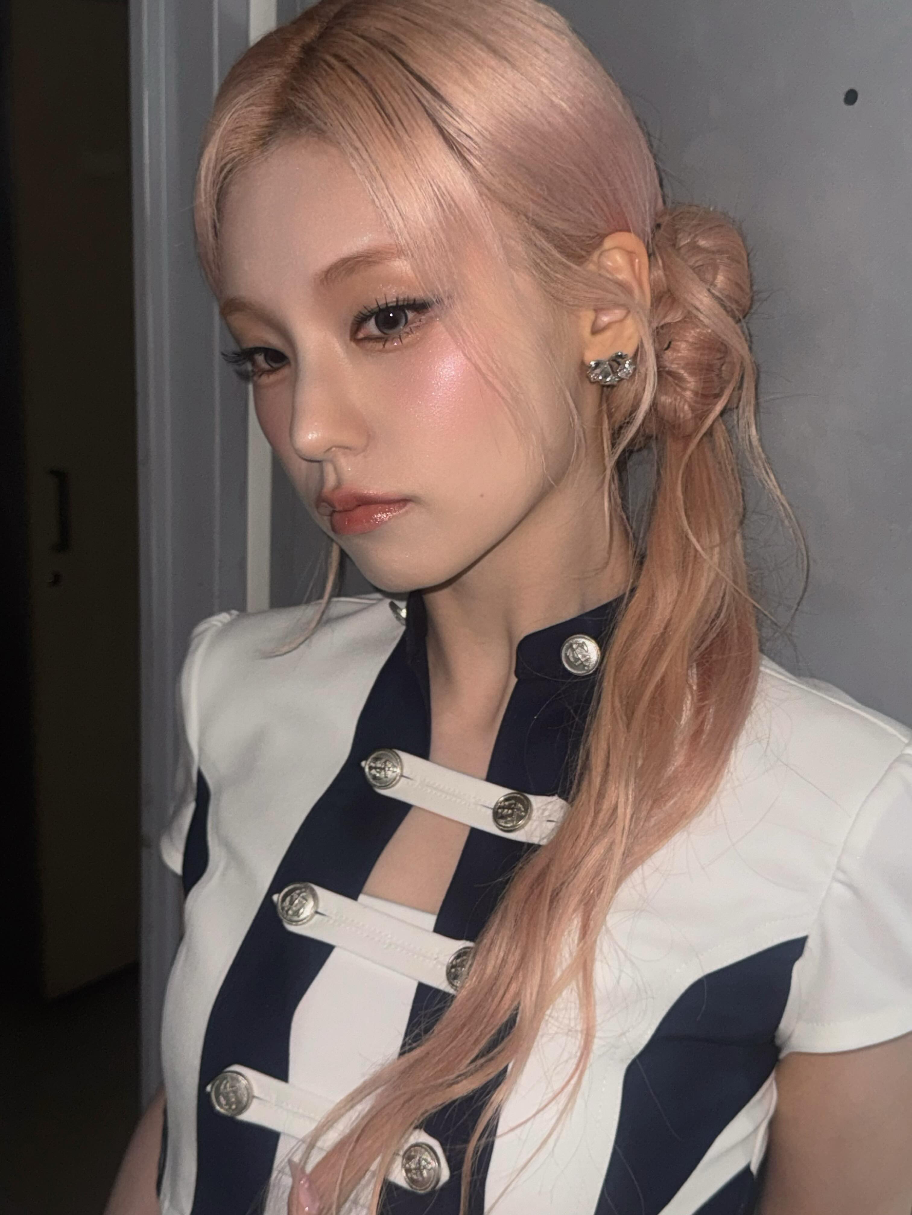 교복입은 예지씨 근황....jpg | 인스티즈