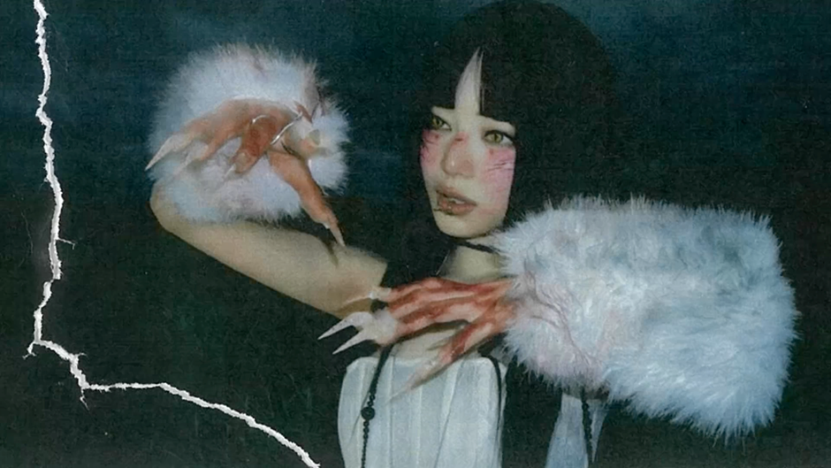 요즘 안 흔하다는 세계관 보유한 여돌.jpg | 인스티즈