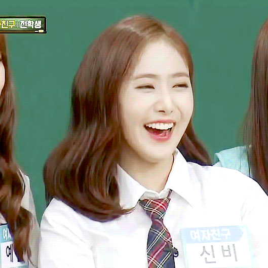 아무리 봐도 걸그룹스럽게는 안웃는 여자친구 신비.gif | 인스티즈